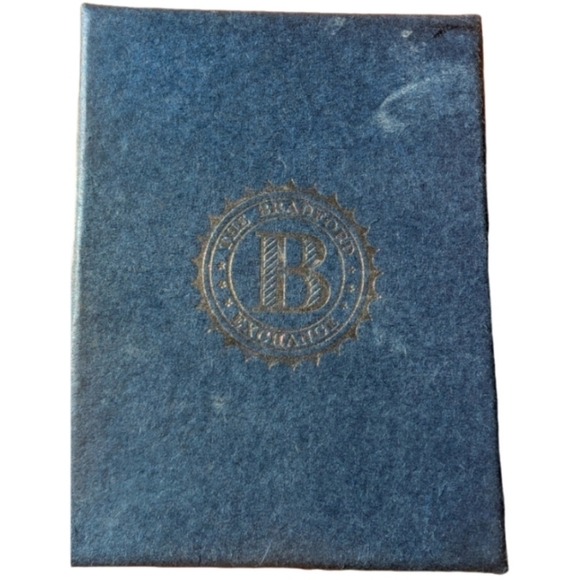 Bradford Exchange "Unique As A Snowflake" diamond pendant in sterling silver - Picture 3 of 9